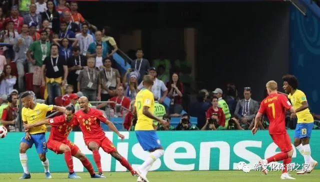  布雷斯特定位球战术奏效，头球建功爆冷击败强敌